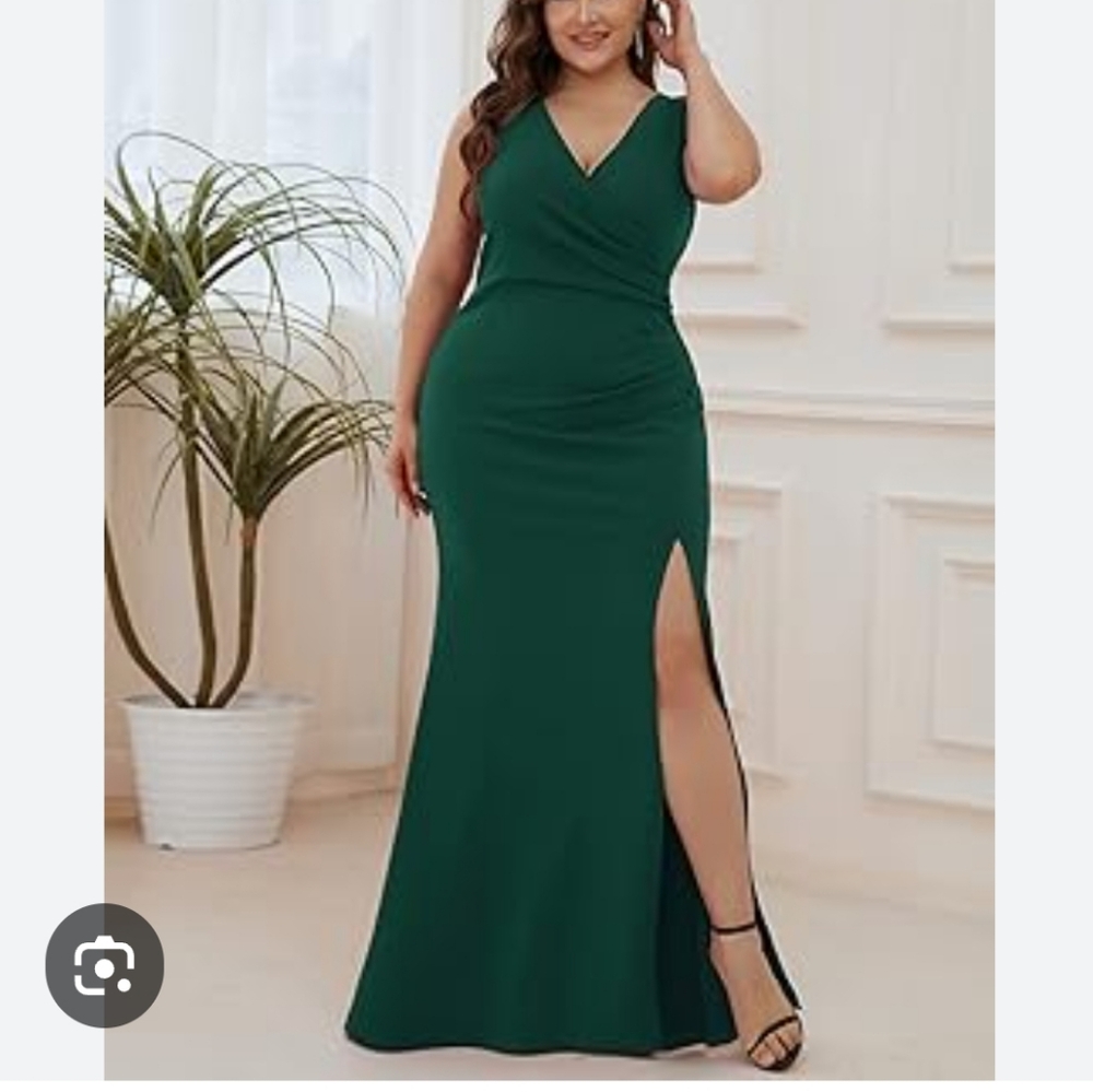 Alisa Pan Sleeveless Green V-Neck Mermaid Split Elegant Formal Long Dress Sz 4X